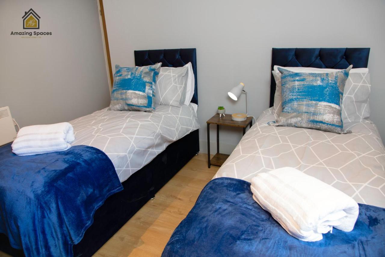 City Centre 2 Bed Flat Sleeps 3 For Work And Leisure With Free Wifi By Amazing Spaces Relocations Ltd Warrington Exterior photo
