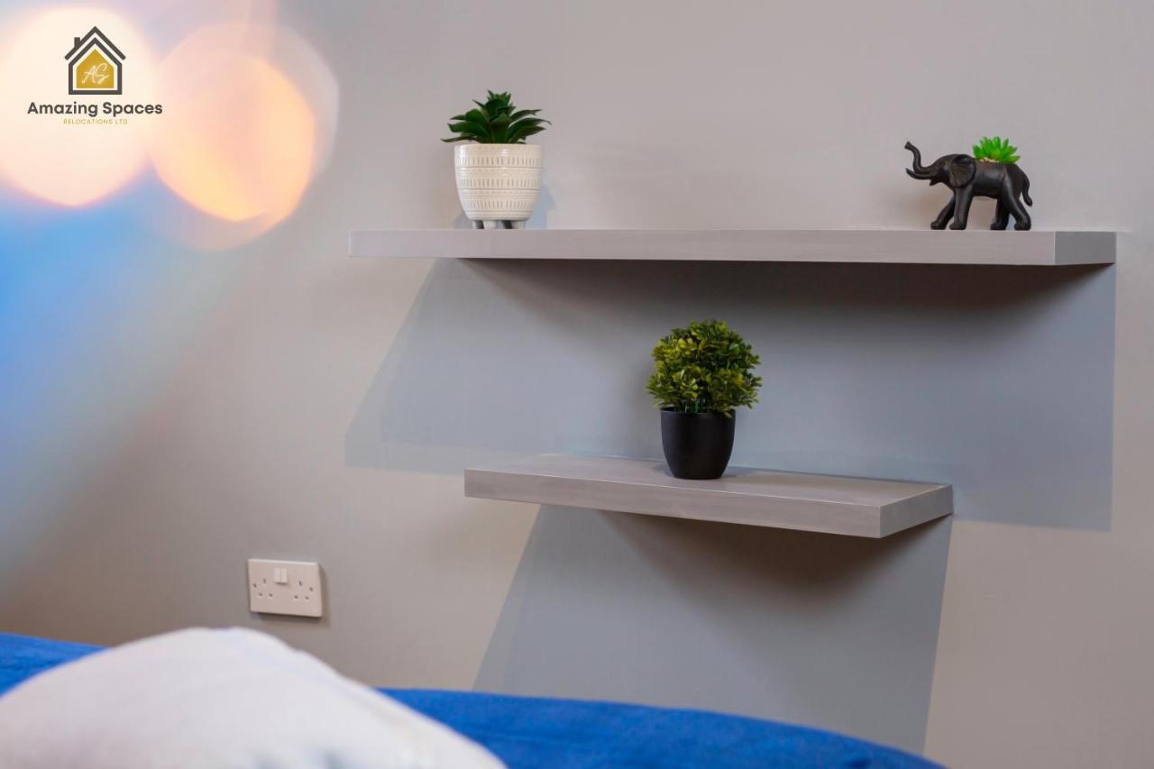City Centre 2 Bed Flat Sleeps 3 For Work And Leisure With Free Wifi By Amazing Spaces Relocations Ltd Warrington Exterior photo